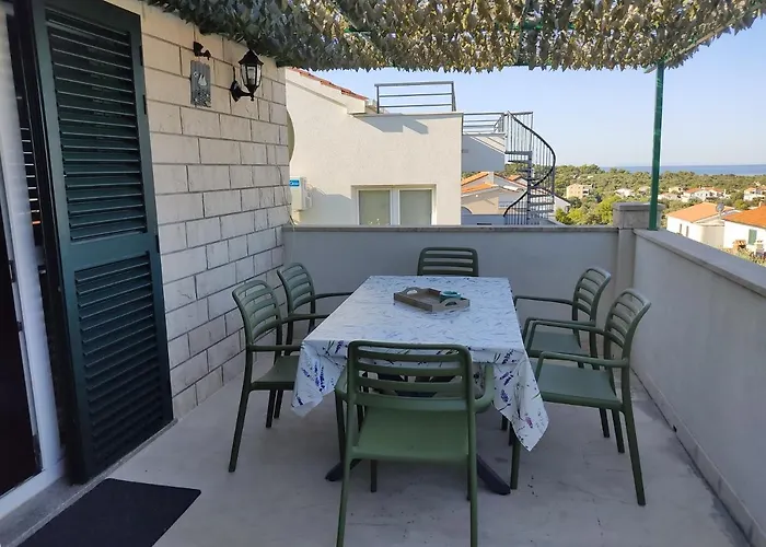 With Parking Space Kanica, - 19968 Appartement *