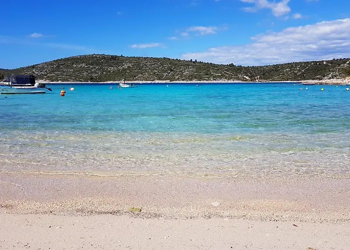 With Parking Space Kanica, - 19968 公寓